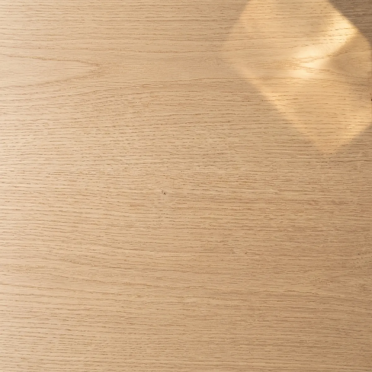 Natural oak veneer
